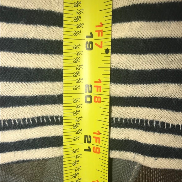 Ann Taylor LOFT navy blue and beige striped top - Picture 4 of 4